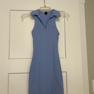 Sleeveless collared light blue dress